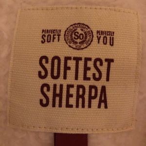 Cream Sherpa sweatshirt